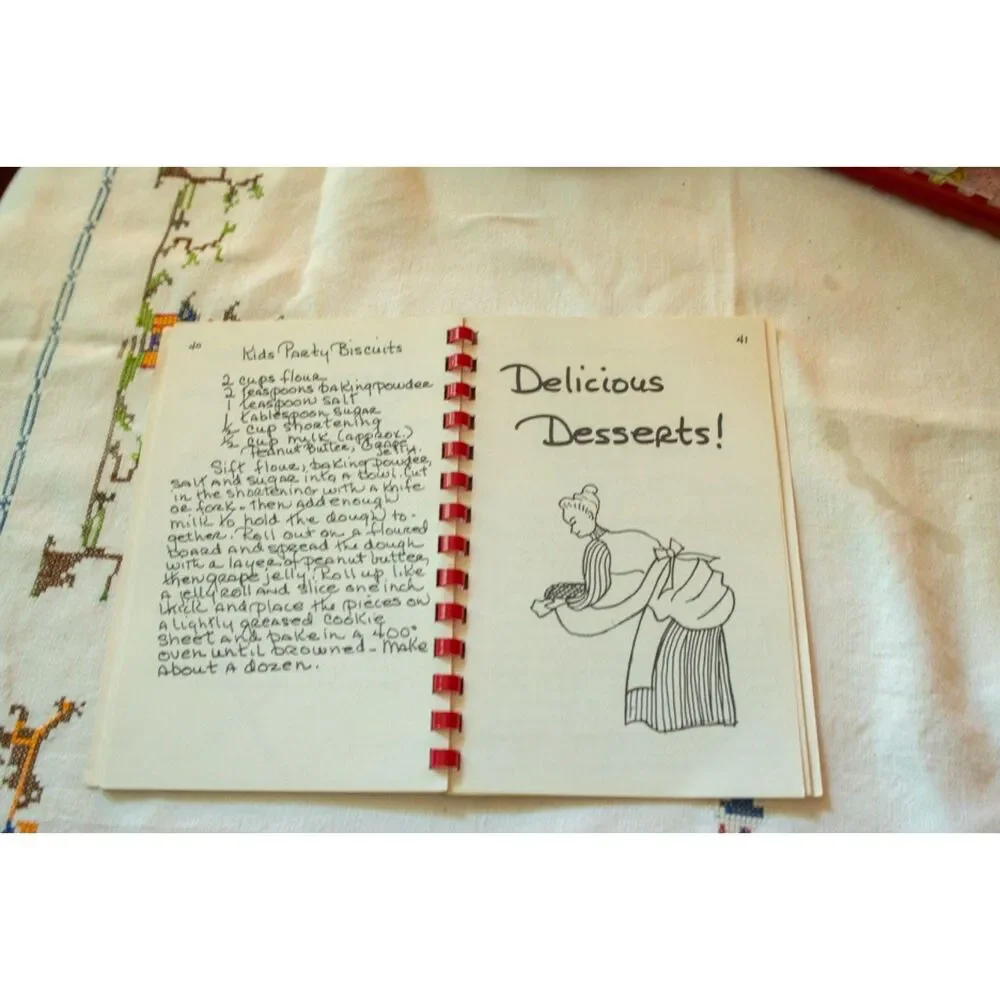 1977 Glorious Goober Peanut Butter Cookbook: Vintage Recipe Collection